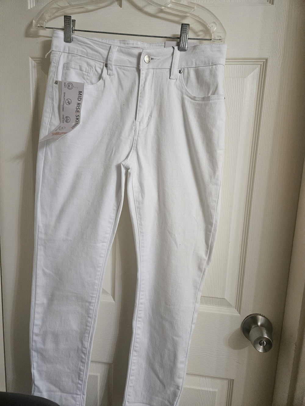 Women's Mid-Rise White Cropped Jeans
